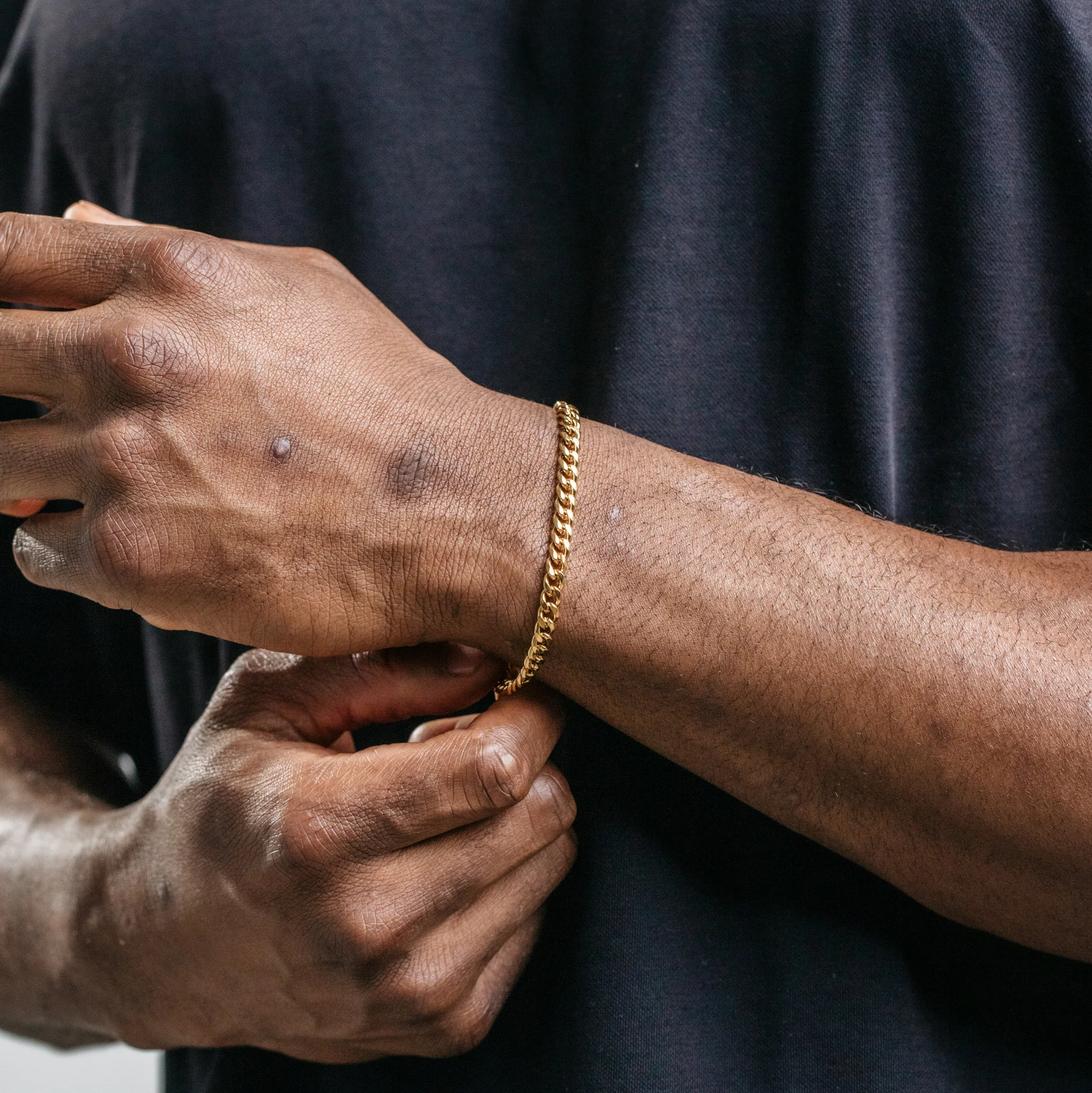 5mm Miami Cuban Bracelet - Gold - Image 5