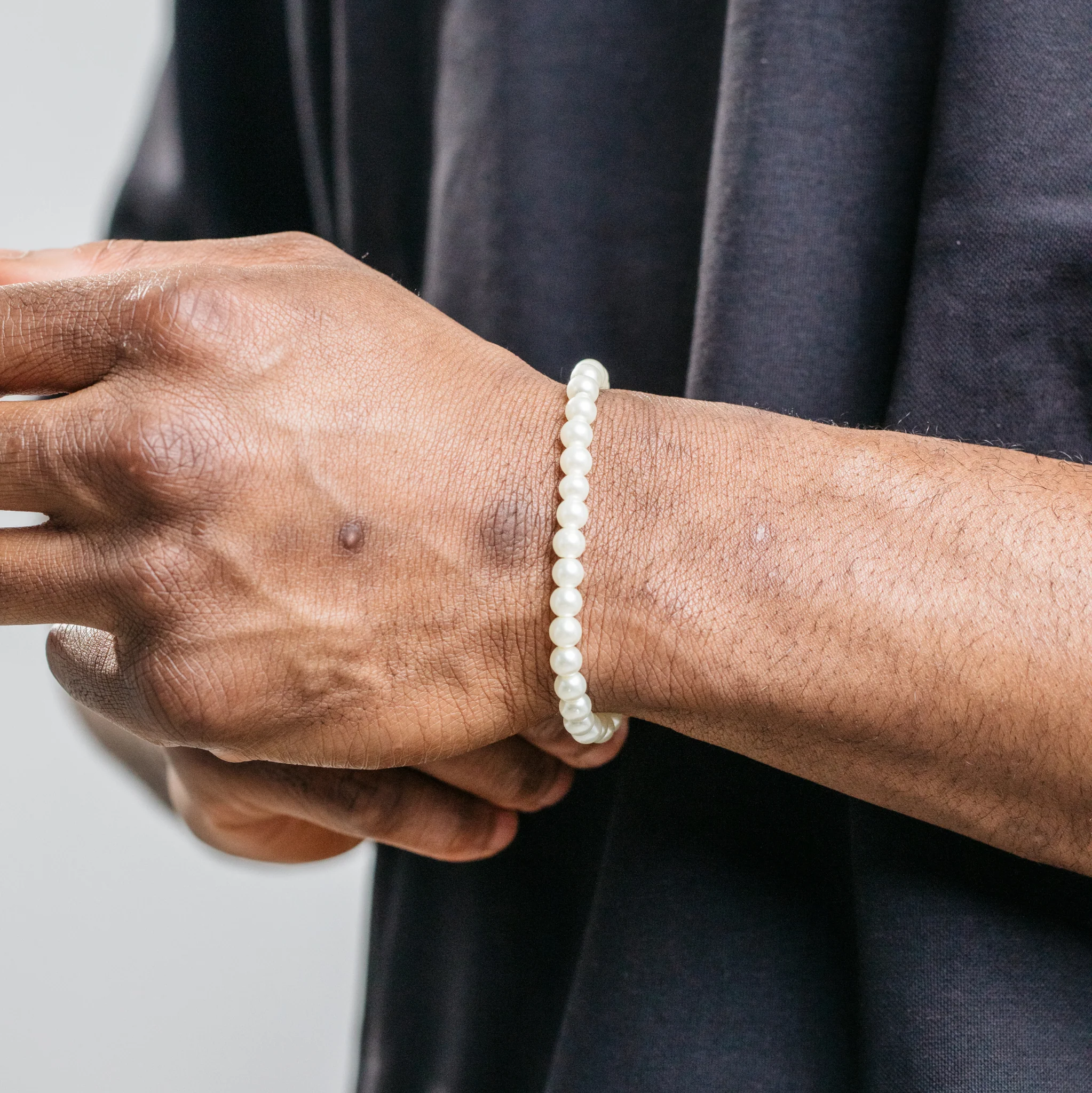 6mm Pearl Bracelet - Image 3